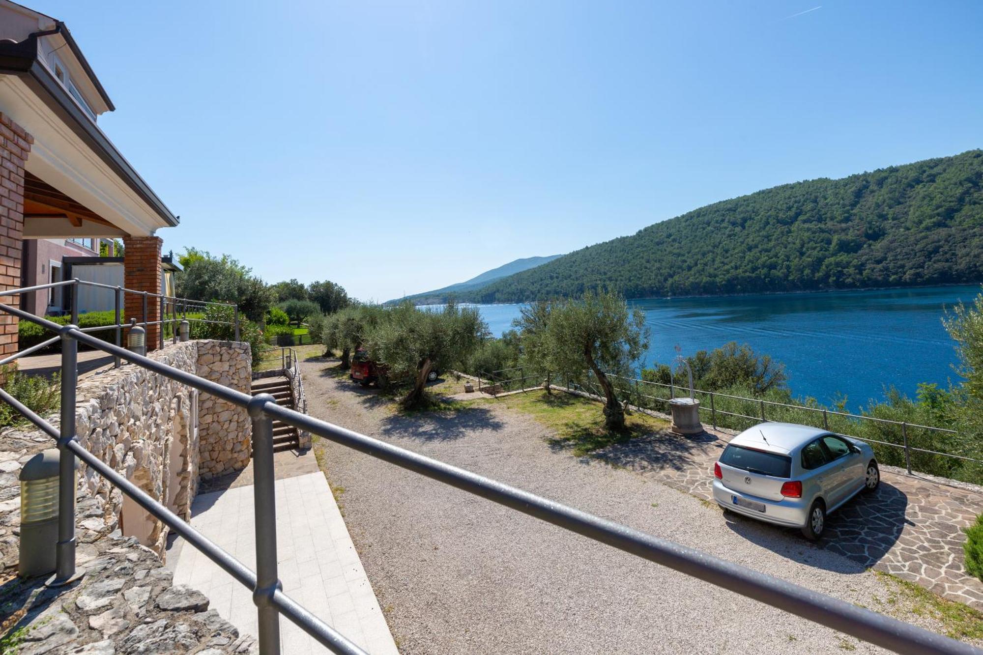 Istria Sea Side Apartments Labin  Bagian luar foto