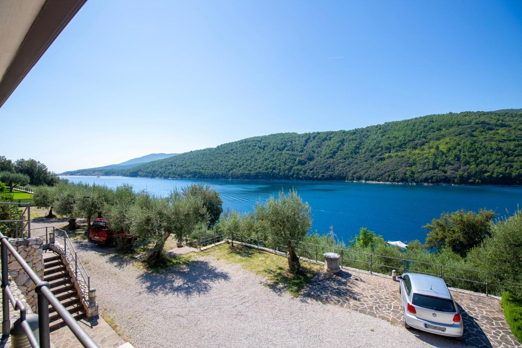 Istria Sea Side Apartments Labin  Bagian luar foto