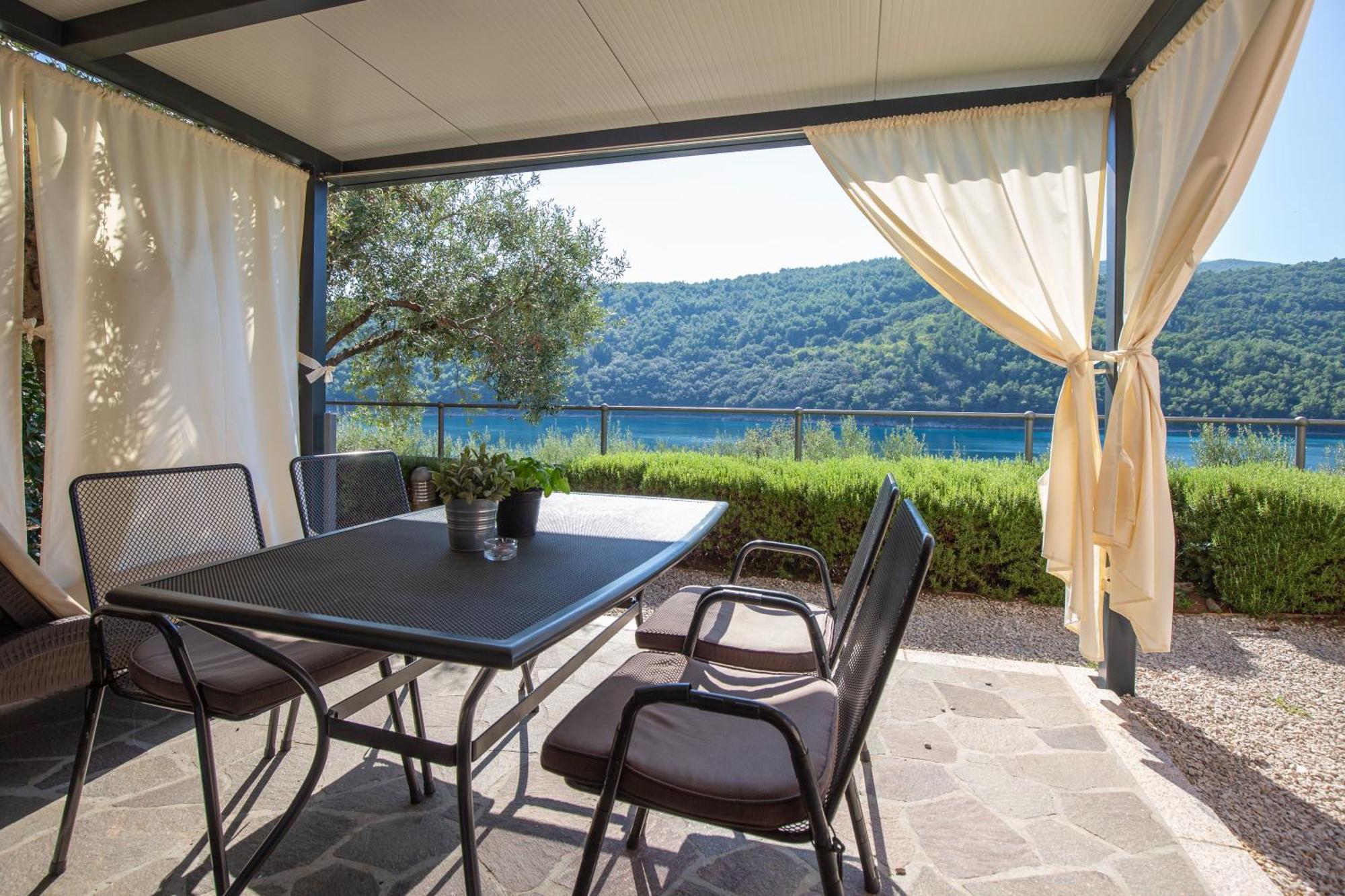 Istria Sea Side Apartments Labin  Bagian luar foto