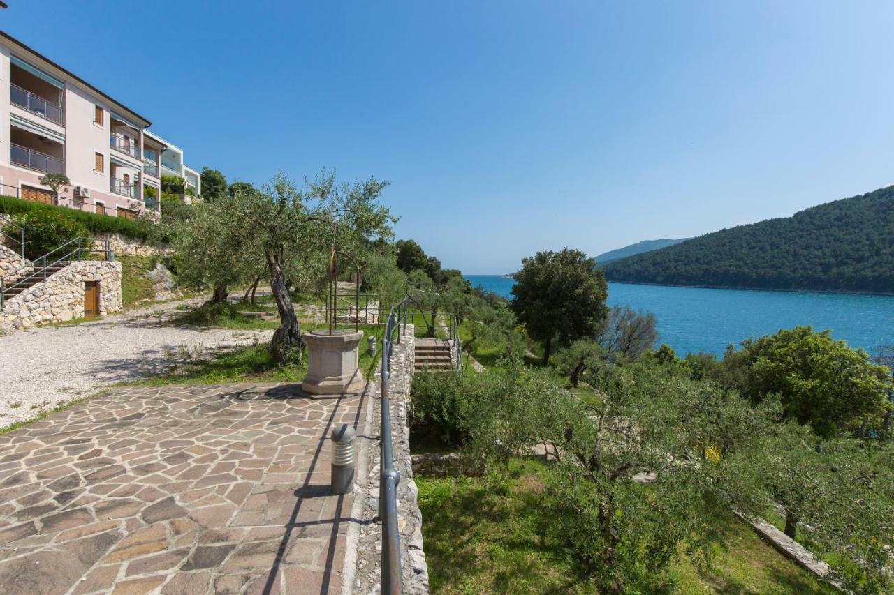 Istria Sea Side Apartments Labin  Bagian luar foto